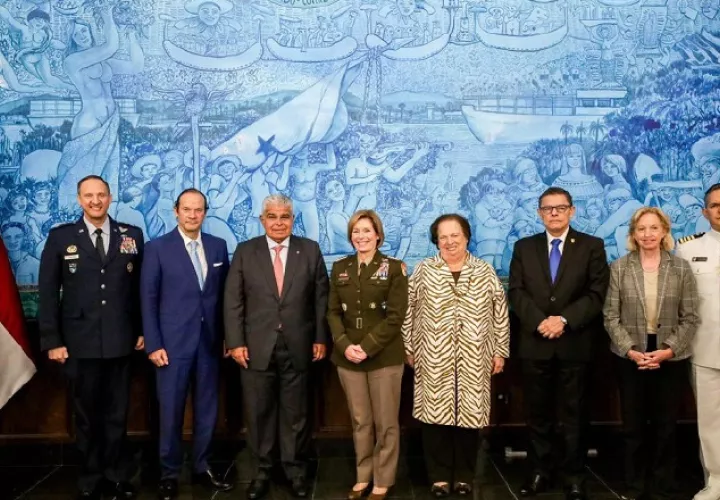 Autoridades de Panamá y Estados Unidos se reúnen para abordar temas migratorios.
