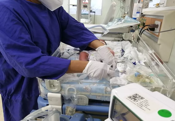 La aplicación de un anticuerpo monoclonal que actúa como vacuna contra el virus sincitial respiratorio. Foto/Cortesía.
