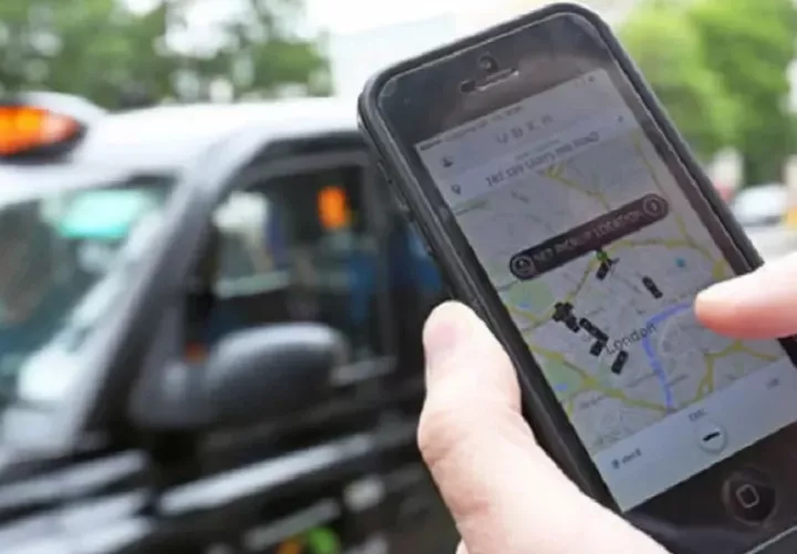 El servicio de transporte a través de plataformas digitales en Panamá no está regulado. 