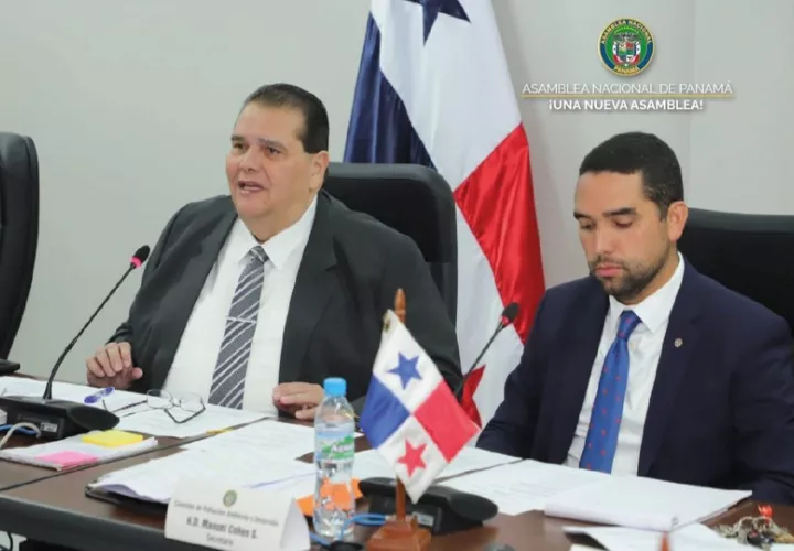 Comisión de Presupuesto aprobó en primer debate cambios parciales. Foto: Cortesía 