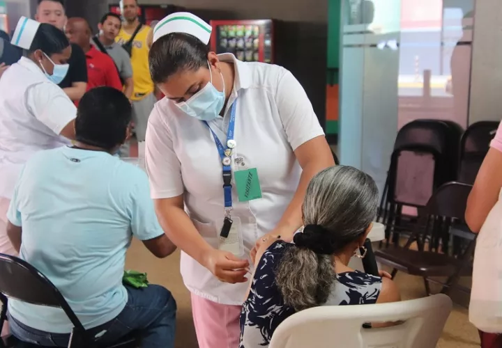 El PAI recalcó que las vacunas de la influenza se aplican en todo el país. Foto: Cortesía