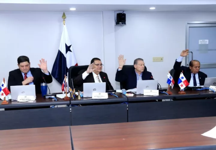 Comisión de Presupuesto aprueba dos traslados de partidas.  Foto: Cortesía