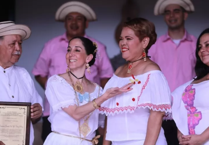 María Eugenia Herrera y Carmen de la Cruz. Foto: Cortesía / Ministerio de Cultura