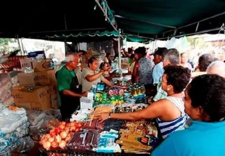 El Instituto de Mercadeo Agropecuario estima la confección de 350 mil canastas navideñas de comida para distribuirlas a nivel nacional. 