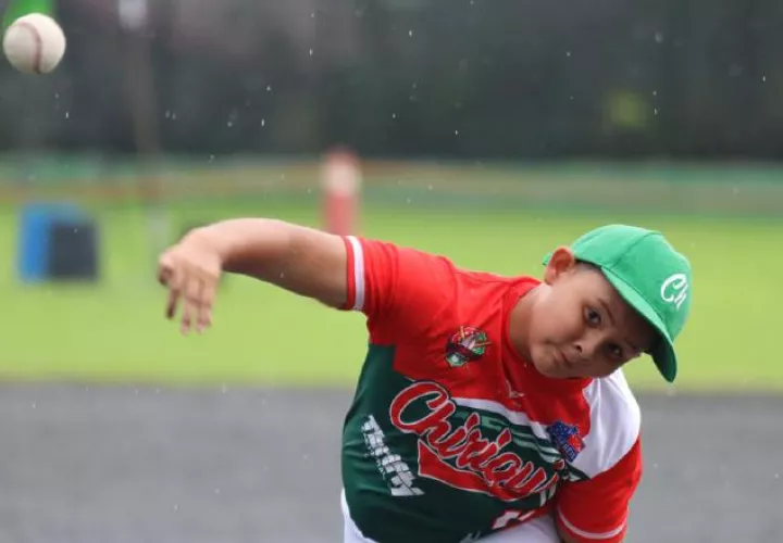 Chiriquí venció  a Veraguas en el béisbol U10. Foto: Fedebeis