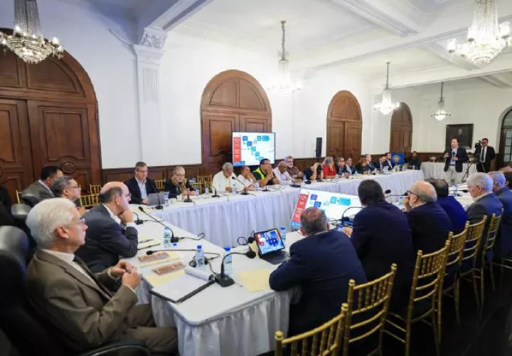 Las conversaciones sobre la CSS se desarrollan en dos mesas en la Presidencia de la República. Cortesía