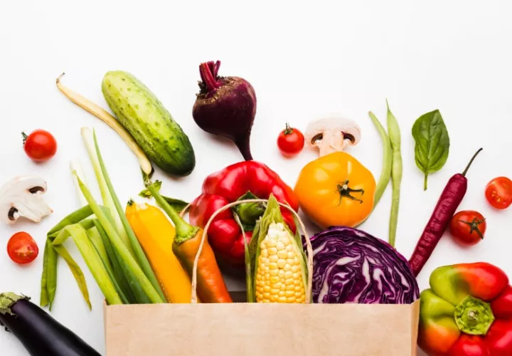 Añadir frutas y vegetales a la dieta tiene 'efectos beneficiosos a largo plazo para nuestra salud'. Foto: Ilustrativa / Freepik