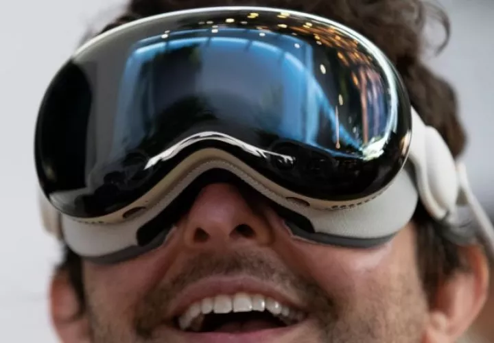 Quest 3, su último modelo, se vende a $499 dólares. Foto: EFE