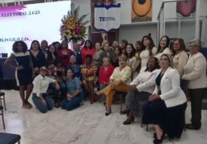 Nueva junta directiva del Fonamupp. Foto: Cortesía
