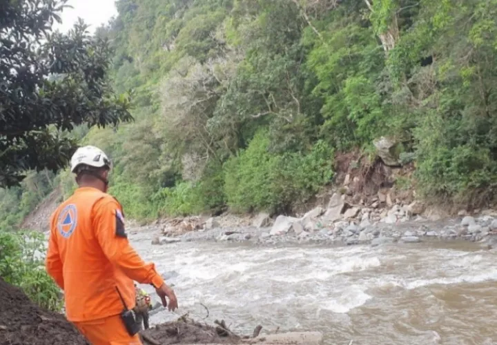 Advierten tener precauciones ante crecida de los ríos. Foto: Sinaproc