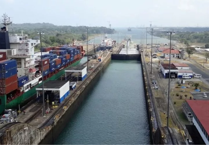 En Suez y Panamá el tráfico había descendido un 50% a mediados de este año con respecto a las épocas de mayor actividad. EFE