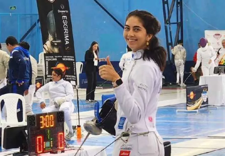 Alessandra Aicardi en espada femenina se apuntó el bronce. Foto: Instagram