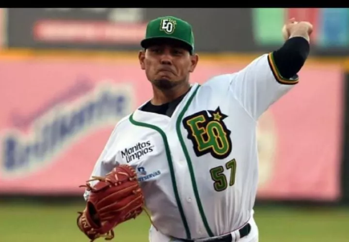 El panameño Andy Otero, lanzador de las Estrellas Orientales. Foto: Instagram