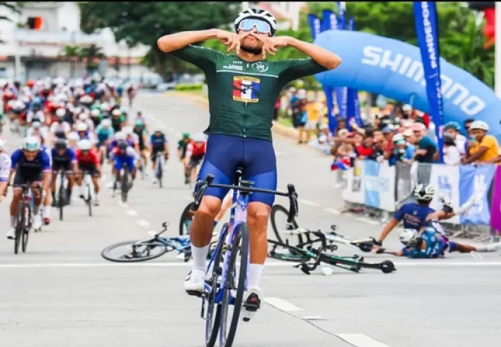 Franklin Archibold gana la sexta y última etapa del Tour de Panamá. Foto:  Fepaci