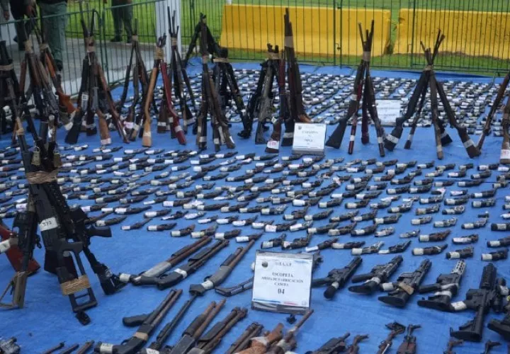 En este primer acto se destrozaron un total de 964 armas de fuego y 18,568 municiones. Foto cortesía