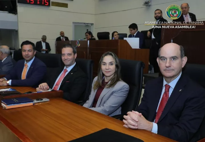 El ministro Felipe Chapman durante el segundo debate del proyecto de Ley 143. Foto: Cortesía