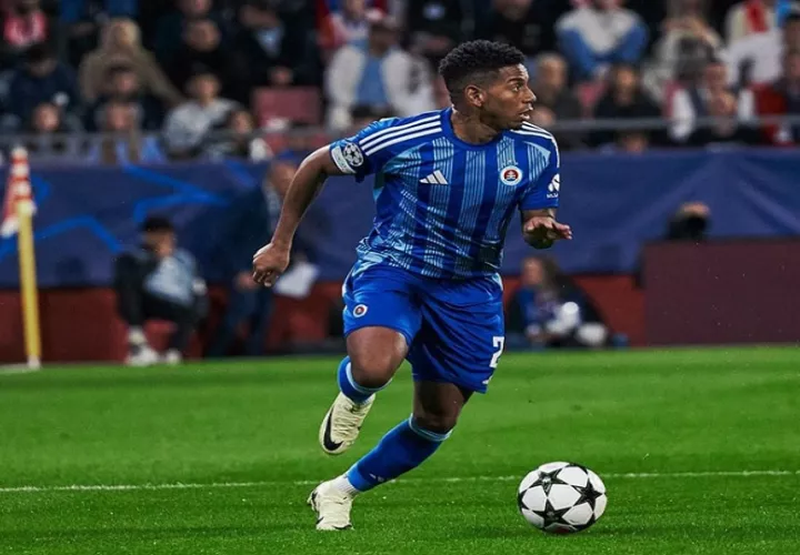 El panameño César Blackman del Slovan Bratislava. Foto: Instagram