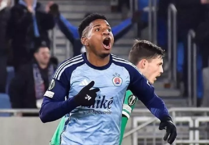 El panameño César Blackman del Slovan Bratislava. Foto: Instagram