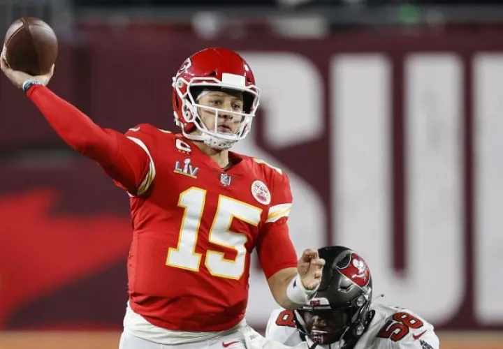 Patrick Mahomes de los Chiefs (15) Foto: EFE