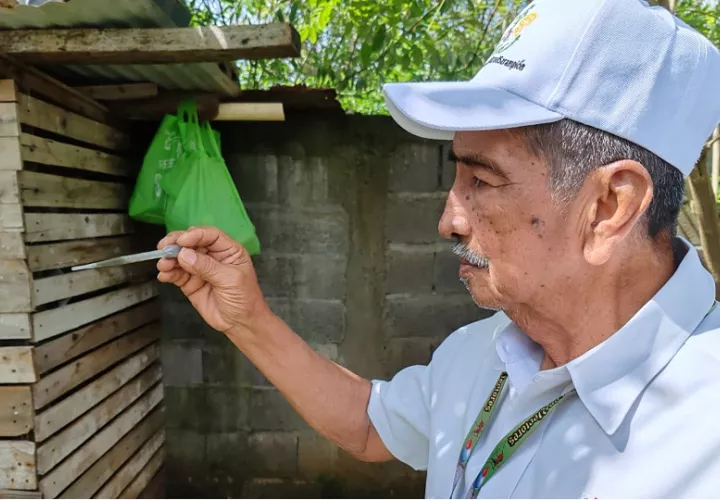 Los equipos realizaron una inspección y verificación de predios, además de docencia, recolección de basura y nebulización en puntos focalizados. Foto. Cortesía MInsa
