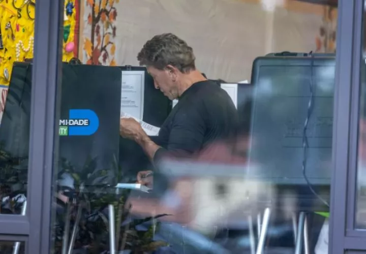 Estadounidenses se acogen a voto electrónico anticipado. Foto: EFE