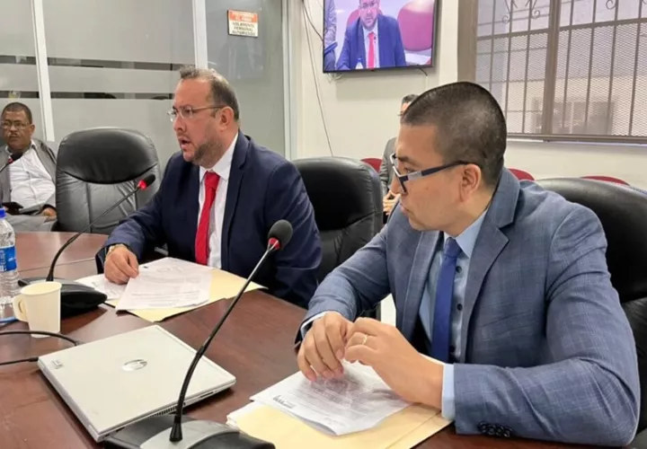 Nilo Murillo, director del IMA, ante la Comisión de Presupuesto de la Asamblea Nacional. Foto: Cortesía