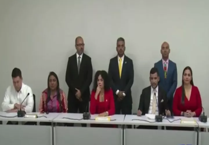 Representantes y alcaldes rechazan los recortes presupuestarios, Foto captura de pantalla.