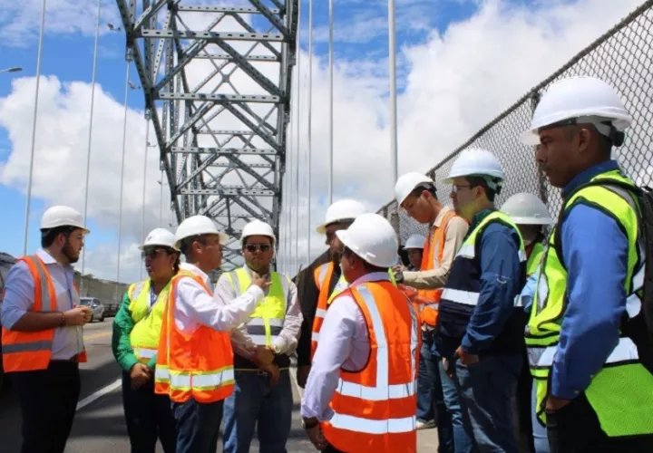 Los miembros de la Comisión de Infraestructura y Asuntos del Canal de la Asamblea Nacional, se comprometió a presentar un informe detallado sobre el recorrido. Foto. Cortesía. MOP