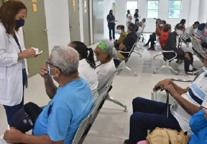 Los usuarios del servicio de salud solicitan abastecimiento, continuidad y calidad de los medicamentos.