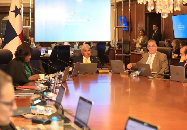 El Consejo de Gabinete se reunió de manera extraordinaria este viernes para aprobar los cambios. Foto: Cortesía Presidencia