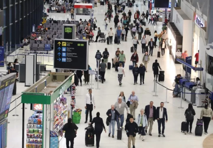 Docentes proponen que se cobre $15 por pasajero en tránsito del aeropuerto de Tocumen. Cortesía