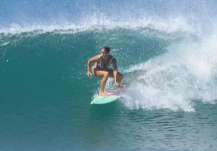 Sonia 'Pucha' García representa a Panamá en torneo de surf. @puchagarcia