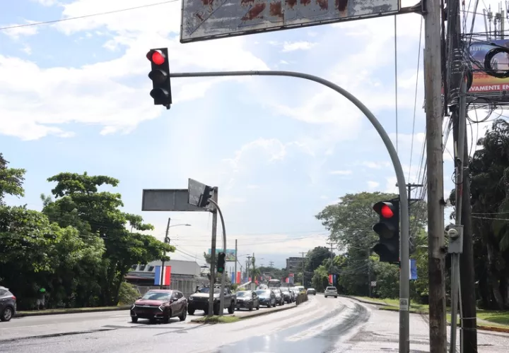 semaforos-multas-panama_0.jpg