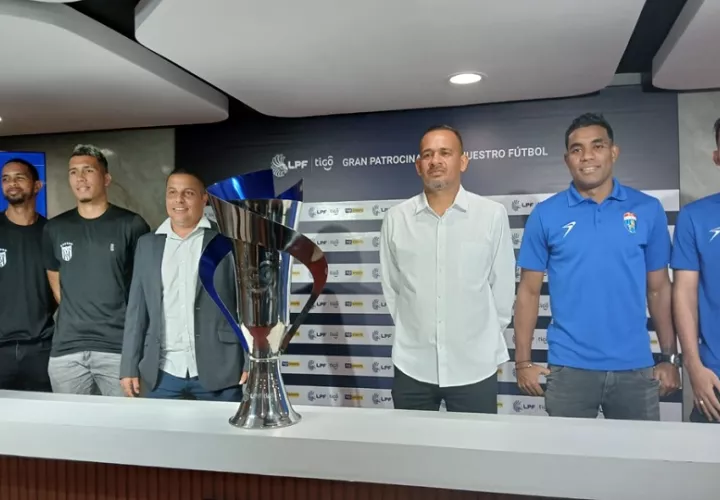 Tecnicos y jugadores del CAI y Plaza Amador dieron detalles de la final. Foto: Jaime Chávez