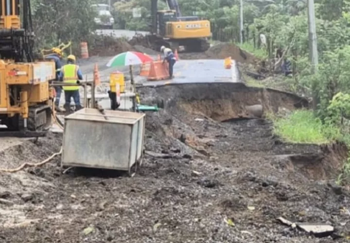  Más de 23 mil usuarios de esta vía, han visto limitado su tránsito. Foto: Diomedes Sánchez