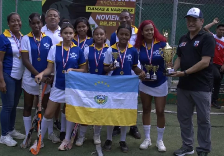 Colón ganó el título en la rama femenina. Foto: Cortesía