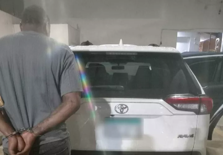 En Guabalá una persona fue detenida con presunta sustancia ilícita. Foto. PGN