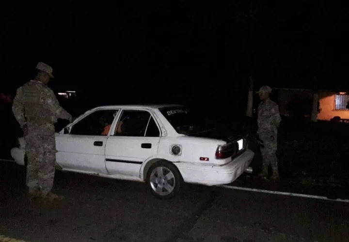 El Servicio Nacional Aeronaval (SENAN) inició la búsqueda de los pistoleros. Foto:  Diomedes Sánchez 