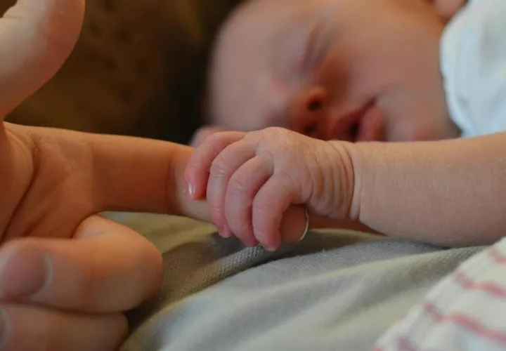 Los bebés de madres con carencia de hierro pueden enfrentar secuelas. Foto: Pexels 