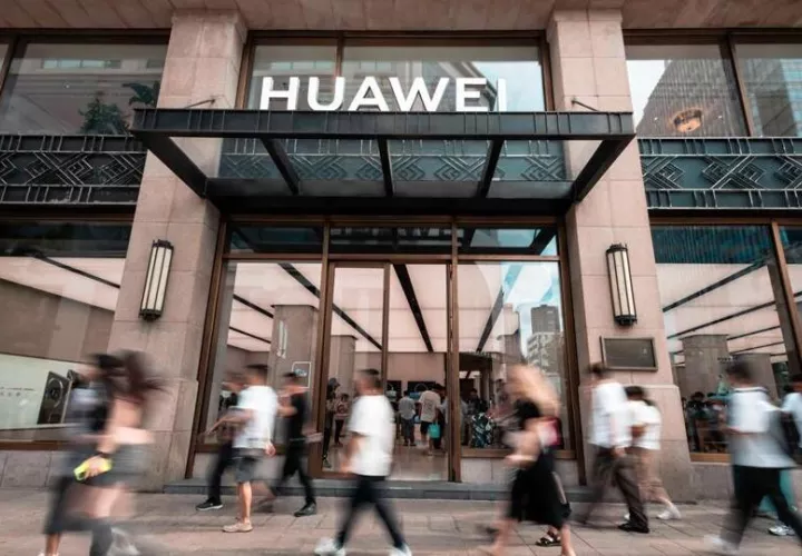 'Huawei por fin se desteta de Android' es uno de los clics tecnológicos de la semana. Foto: EFE