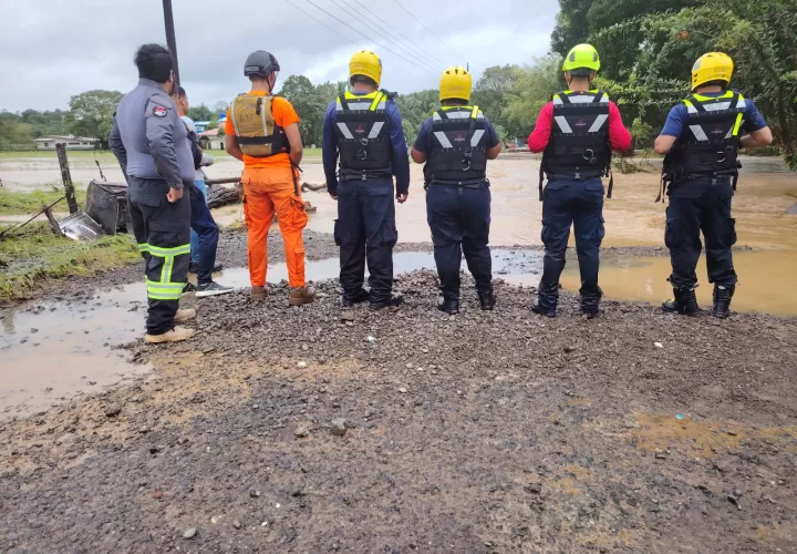  La medida medida regirá hasta que se levante la Alerta Roja, decretada por el (Sinaproc).