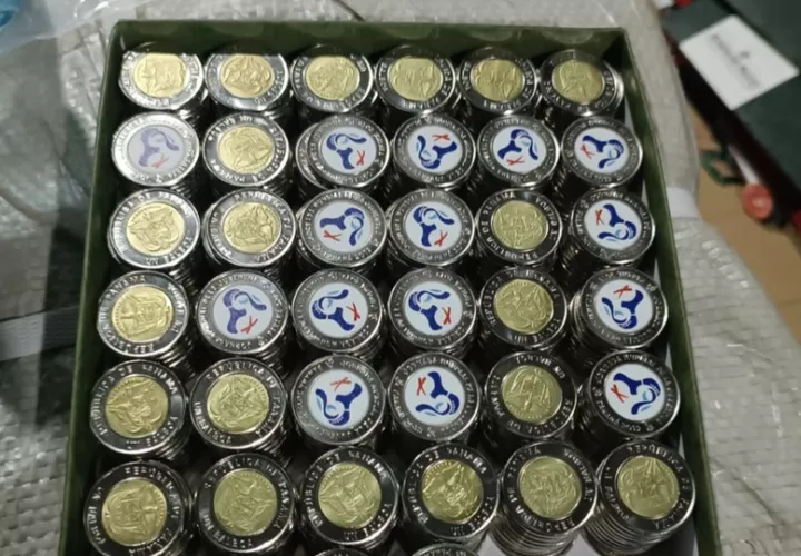 Monedas incautadas esta semana en Chilibre. Foto: Cortesía
