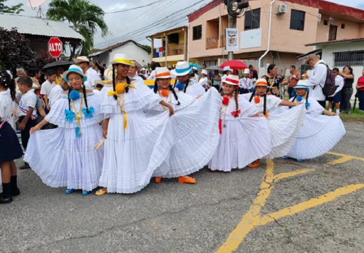 Empolleradas engalanaron los actos en el distrito de San Carlos. Foto: Eric A. Montenegro