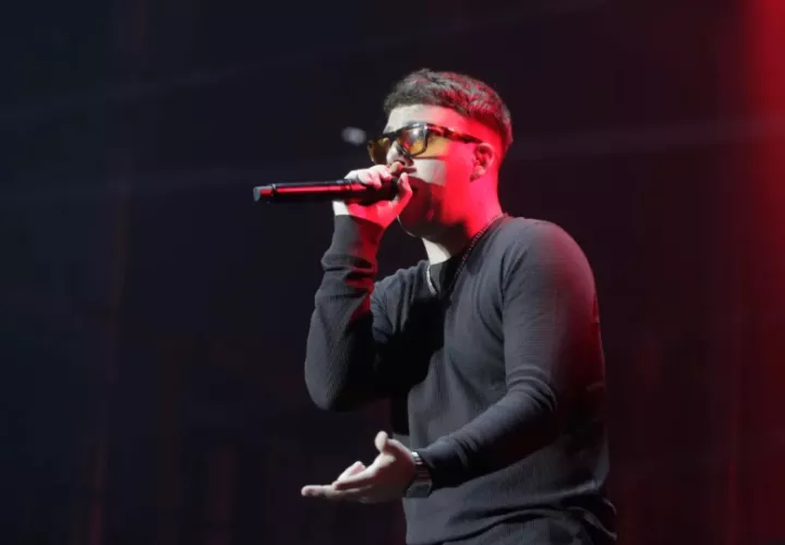 Un momento del concierto que el artista Quevedo ofreció el pasado año en Zaragoza. Foto: EFE / Javier Cebollada