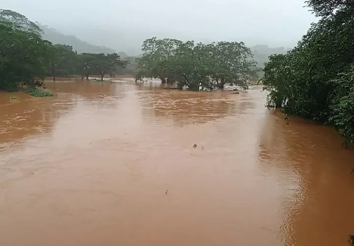 Inundaciones en la provincia de Veraguas. Foto: Melquiades Vásquez