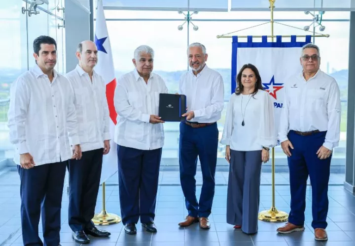 Entrega de los aportes del Canal de Panamá. Foto: Cortesía
