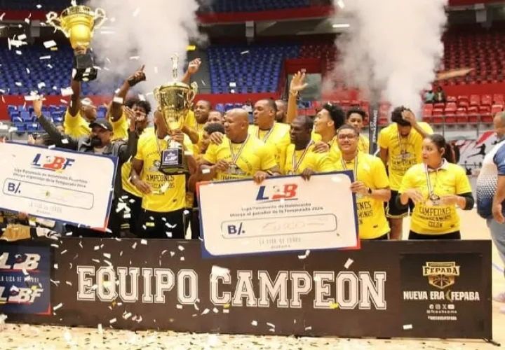 Los Correcaminos de Colón salió campeón masculino. Foto: Fepaba