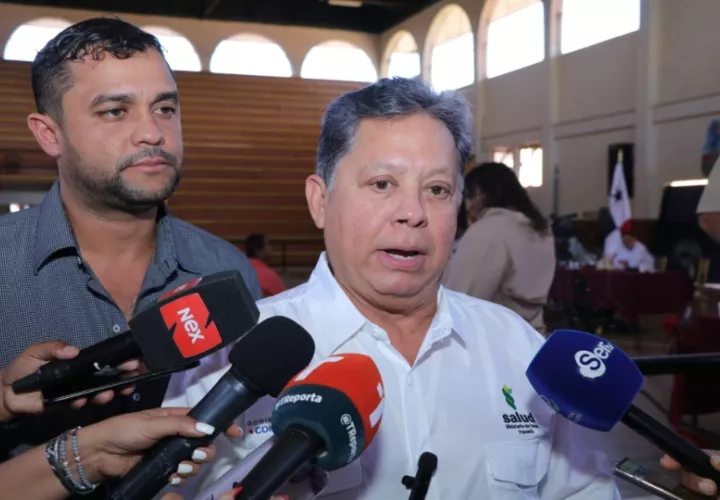 Realizan consulta sobre reforma la Ley Orgánica de la CSS, en Santiago de Veraguas. Foto: Cortesía.  