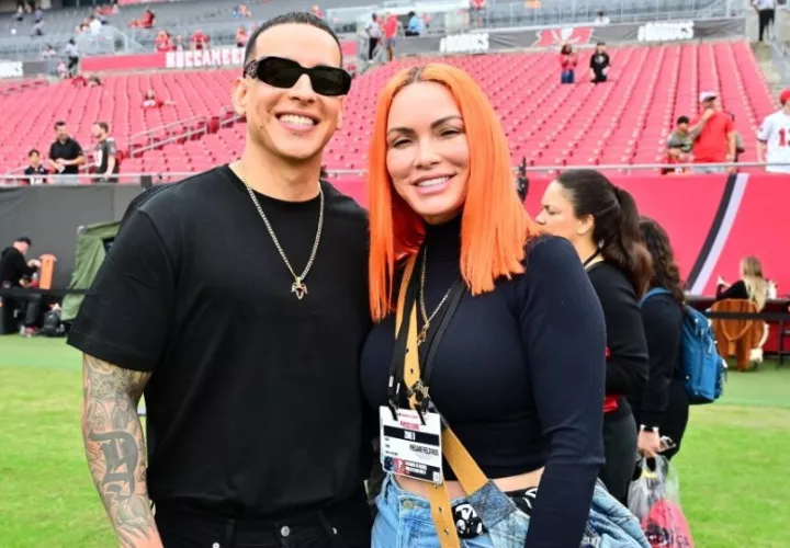 Daddy Yankee y Mireddys González. Foto: Facebook