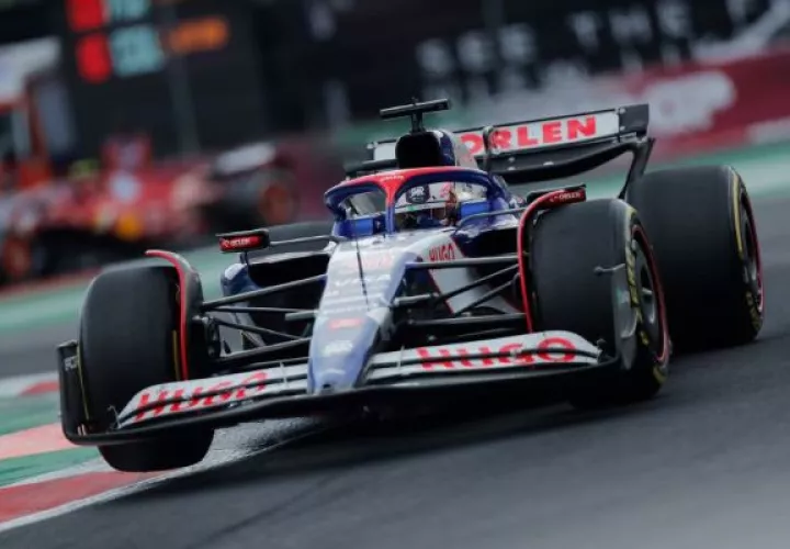 El piloto neozelandés del equipo RB Liam Lawson durante el Gran Premio de Fórmula 1 en el autódromo Hermanos Rodriguez de la Ciudad de México. Foto:EFE